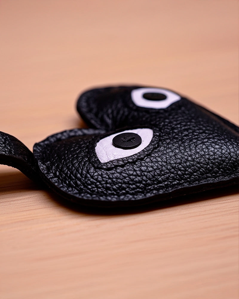 Bag Charm Coração com Olhos