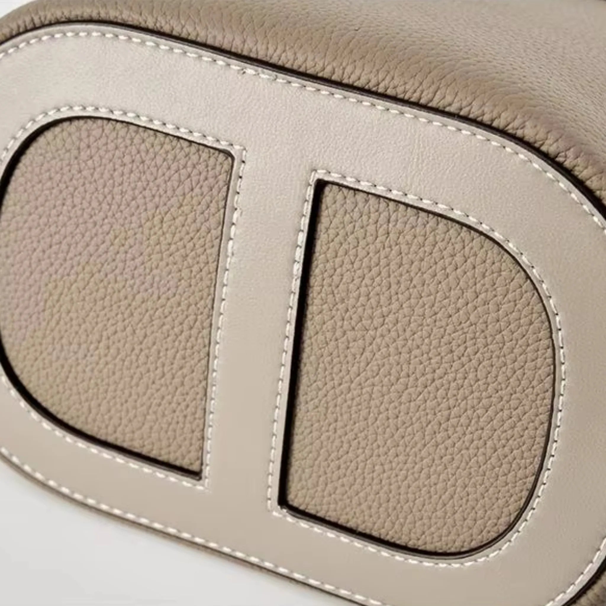 Bolsa Eleonor Tote Transversal Couro Legítimo