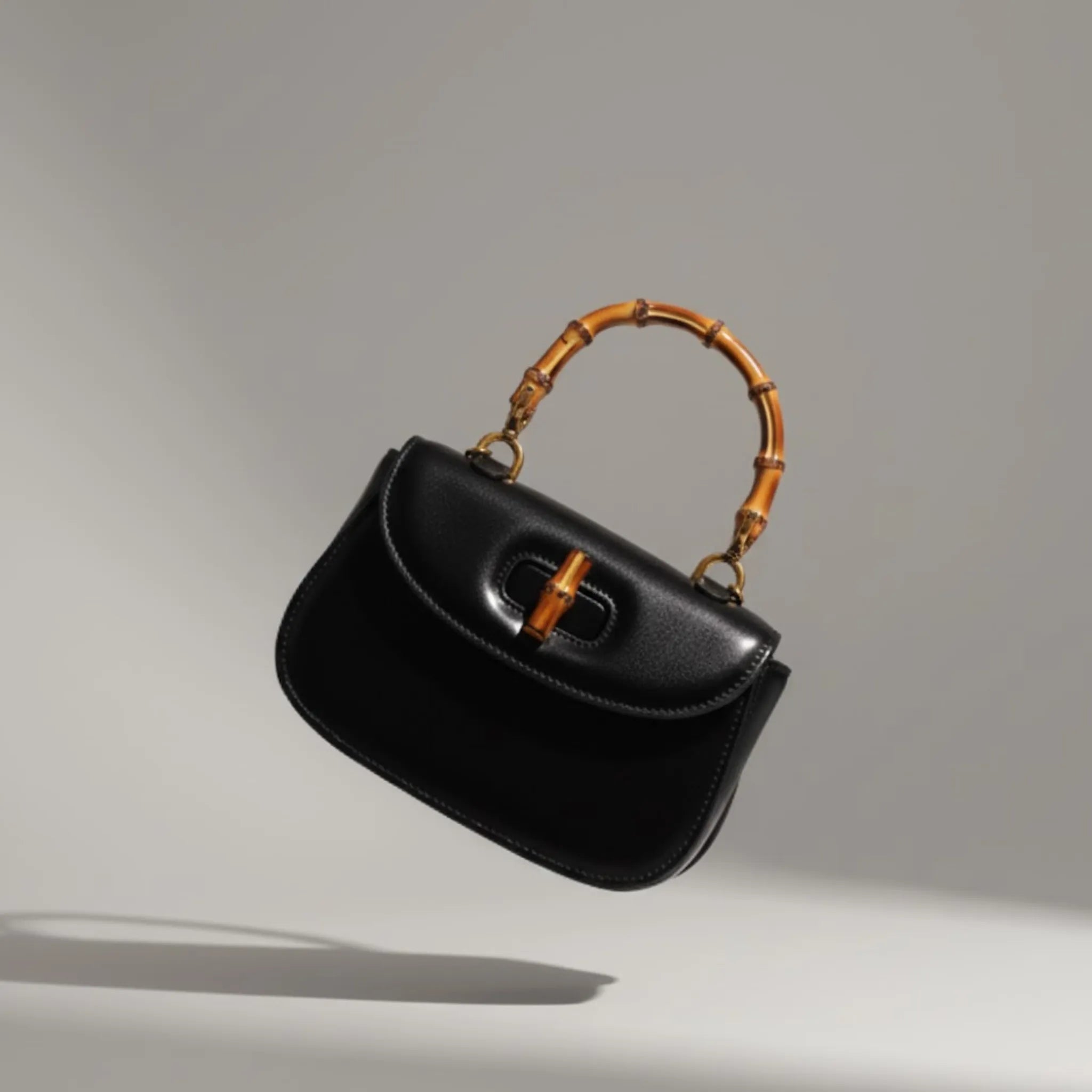 Bolsa Ébon Classic Transversal Couro Legítimo